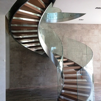 Винтовая лестница со стеклом Одинцово
